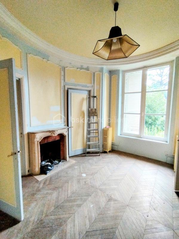 Maison - 480 m² - 14 pièces