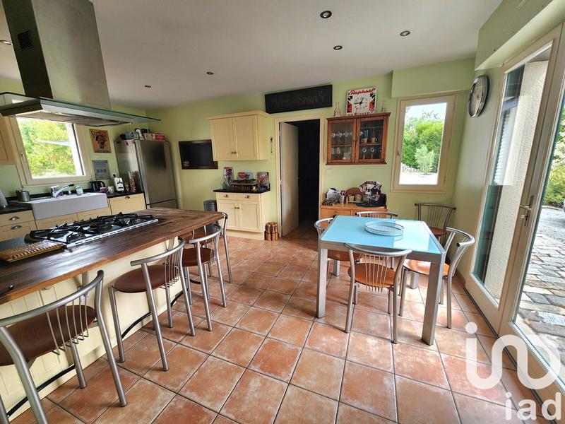 Maison - 306 m² - 10 pièces