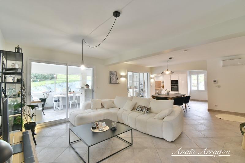 Maison - 162 m² - 5 pièces