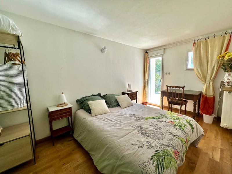 Maison - 170 m² - 9 pièces