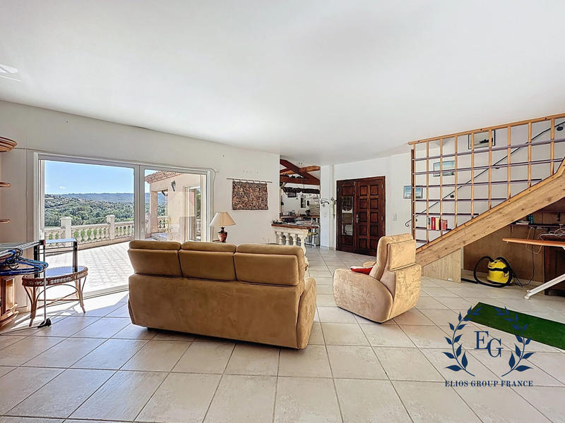 Villa - 190 m² - 7 pièces