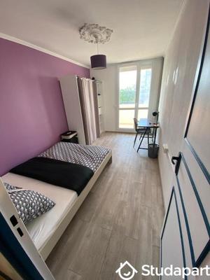 Chambre - 9 m² - 1 pièce