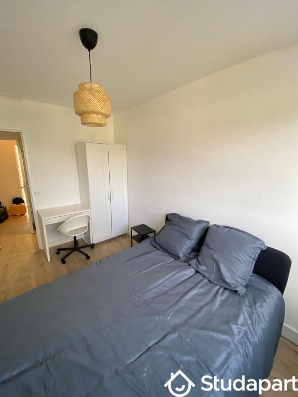 Chambre - 11 m² - 1 pièce