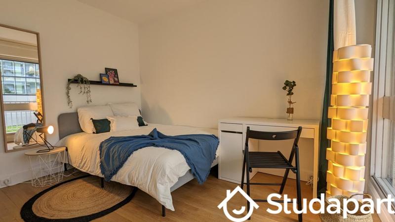 Chambre - 11 m² - 1 pièce