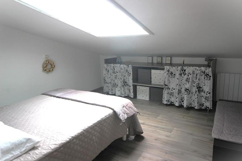 Maison - 197 m² - 10 pièces