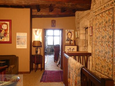 Maison - 270 m² - 7 pièces