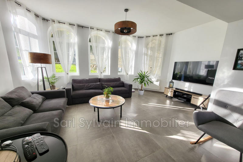 Maison - 191 m² - 7 pièces