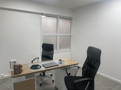 Bureau - 126 m² - 4 pièces