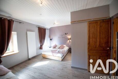 Maison - 400 m² - 9 pièces