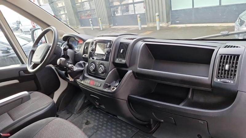 Peugeot Boxer Fourgon Tole 333 L1h1 Bluehdi 140 Ss Asphalt