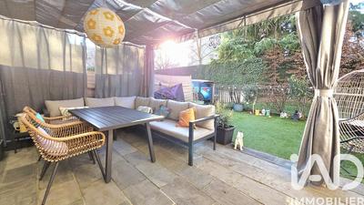 Maison de ville - 79 m² - 4 pièces