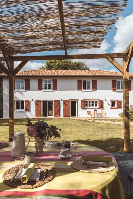 Maison - 426 m² - 13 pièces