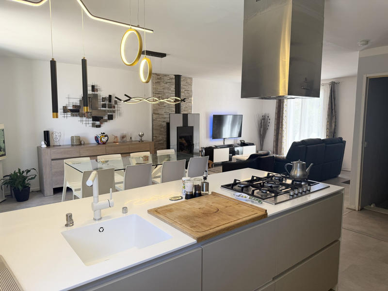 Maison - 86 m² - 4 pièces