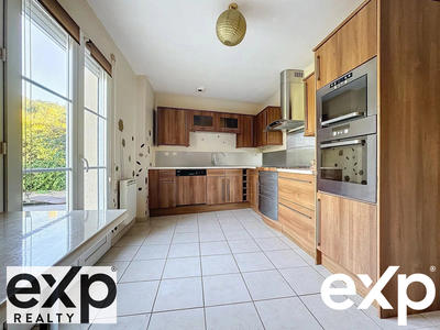 Maison - 160 m² - 5 pièces