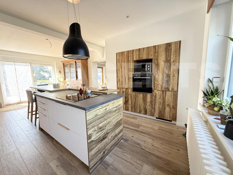 Maison - 164 m² - 7 pièces