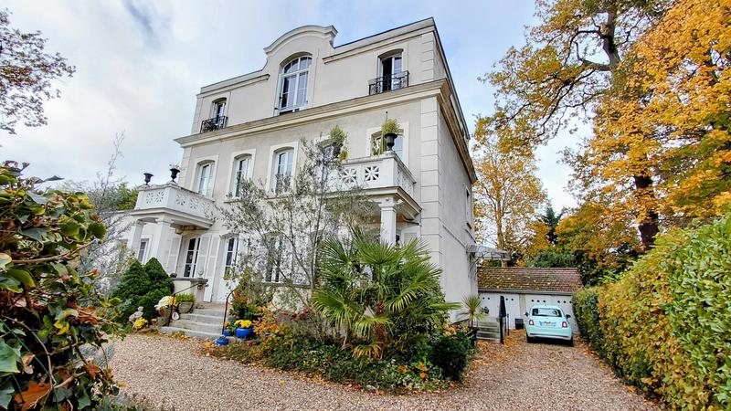 Appartement - 81 m² - 4 pièces