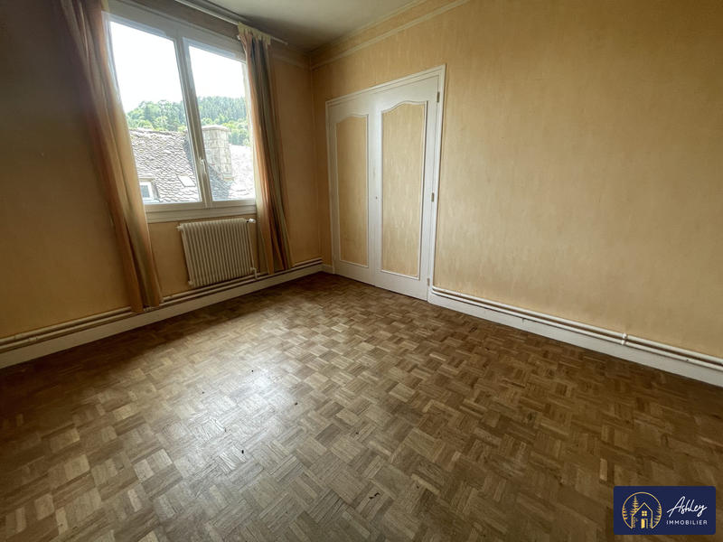 Appartement - 82 m² - 4 pièces