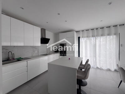 Maison contemporaine - 146 m² - 5 pièces