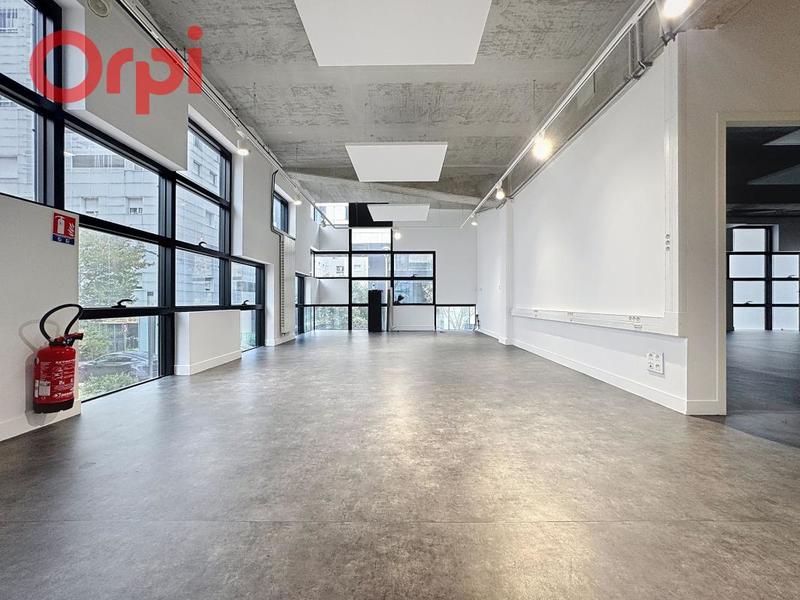 Bureau - 478 m²