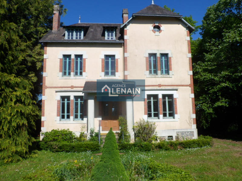 Maison - 174 m² - 10 pièces