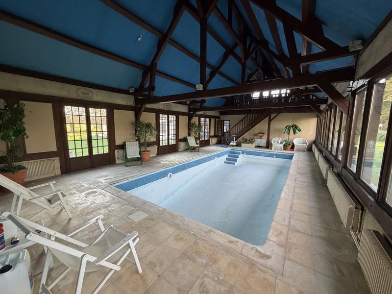 Maison - 328 m² - 7 pièces