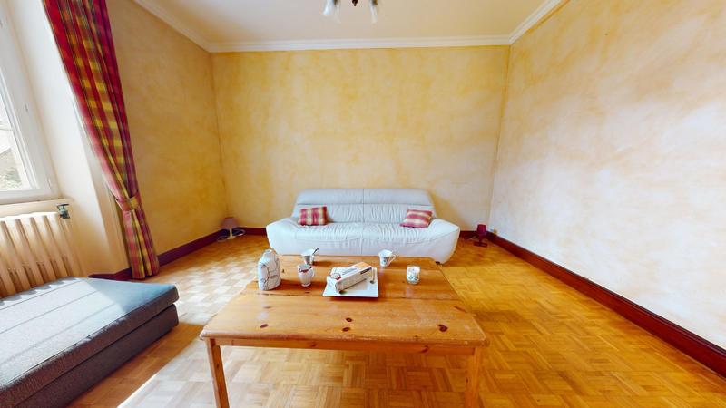 Maison - 190 m² - 8 pièces