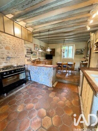 Maison - 259 m² - 9 pièces