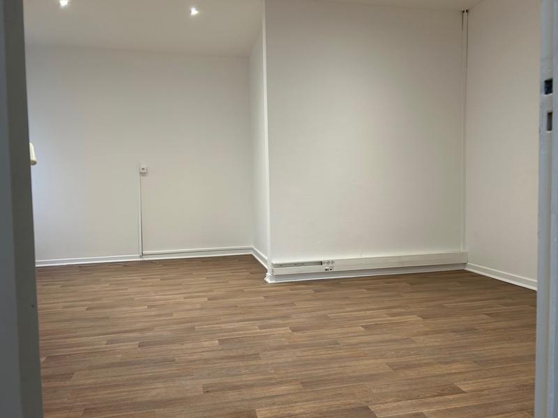 Local d'activités - 58 m²