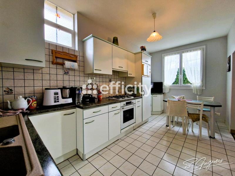 Maison - 138 m² - 6 pièces