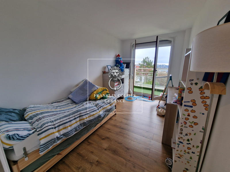 Appartement - 76 m² - 3 pièces