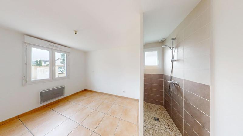 Maison - 94 m² - 5 pièces