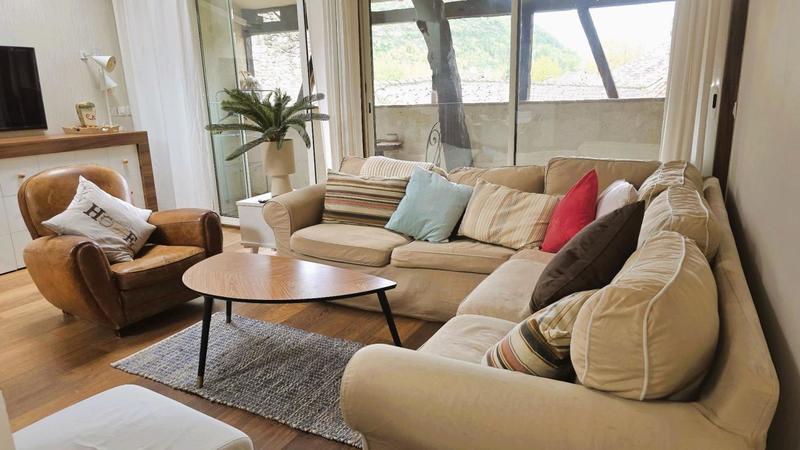 Appartement - 85 m² - 5 pièces