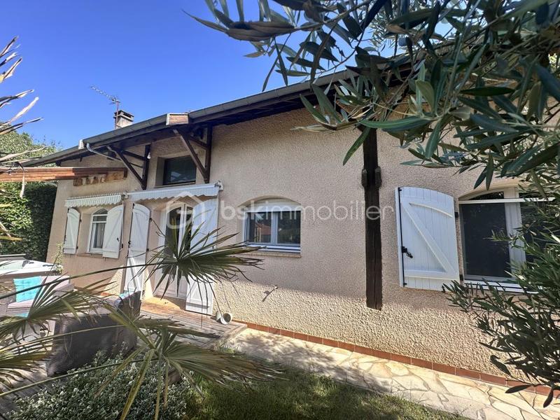 Maison de village - 100 m² - 4 pièces