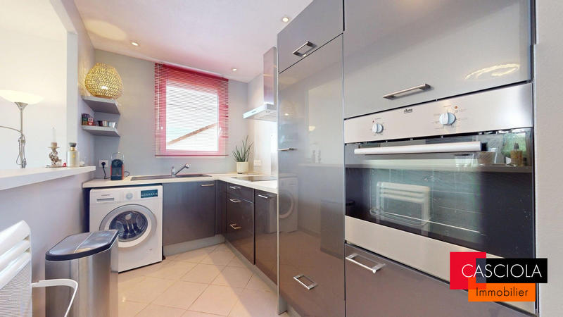 Appartement - 84 m² - 4 pièces