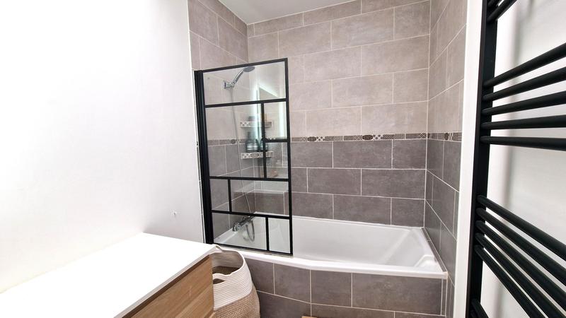 Maison - 103 m² - 5 pièces