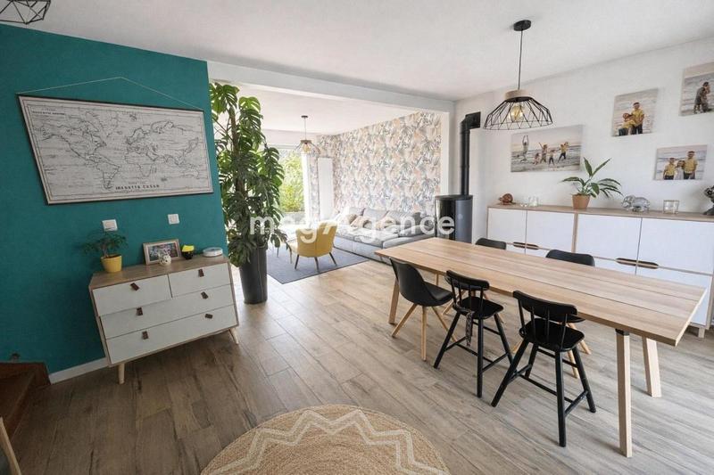 Maison - 100 m² - 5 pièces