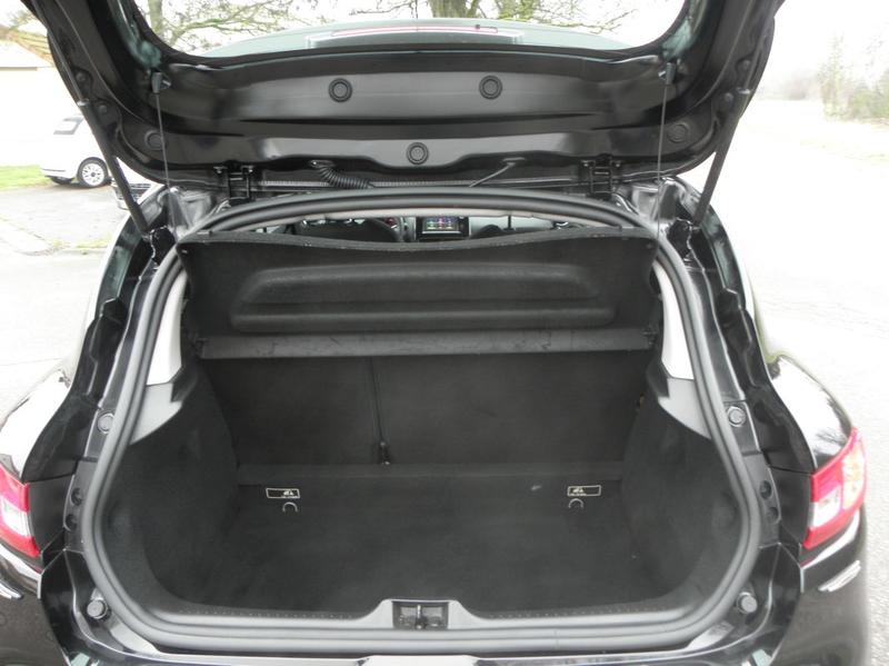 Renault Clio IV 1.2 16v 75 Ch Limited 5 portes / 4