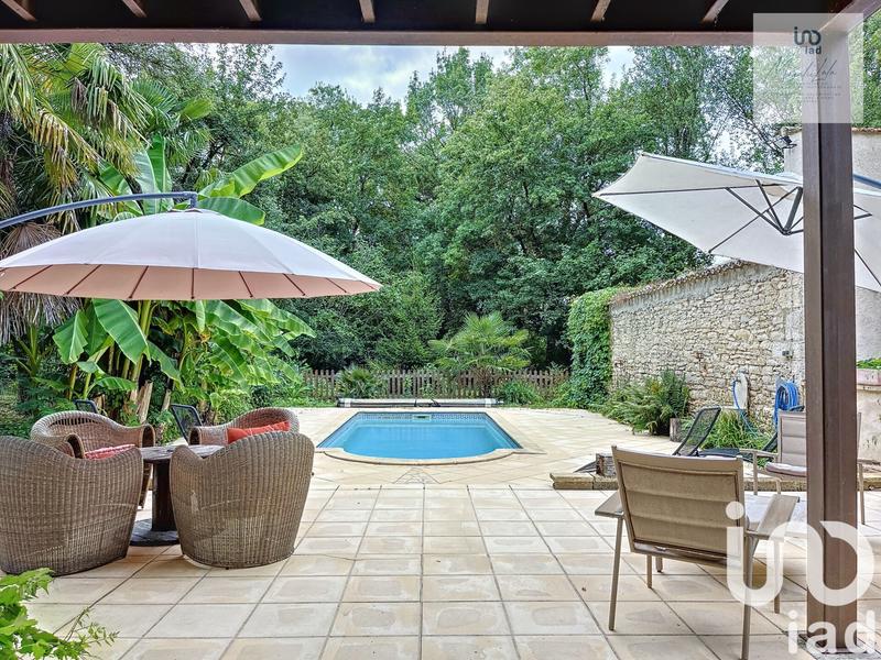 Maison - 200 m² - 10 pièces