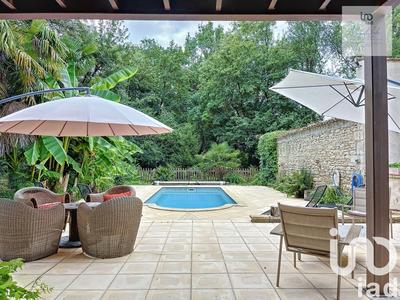 Maison - 200 m² - 10 pièces