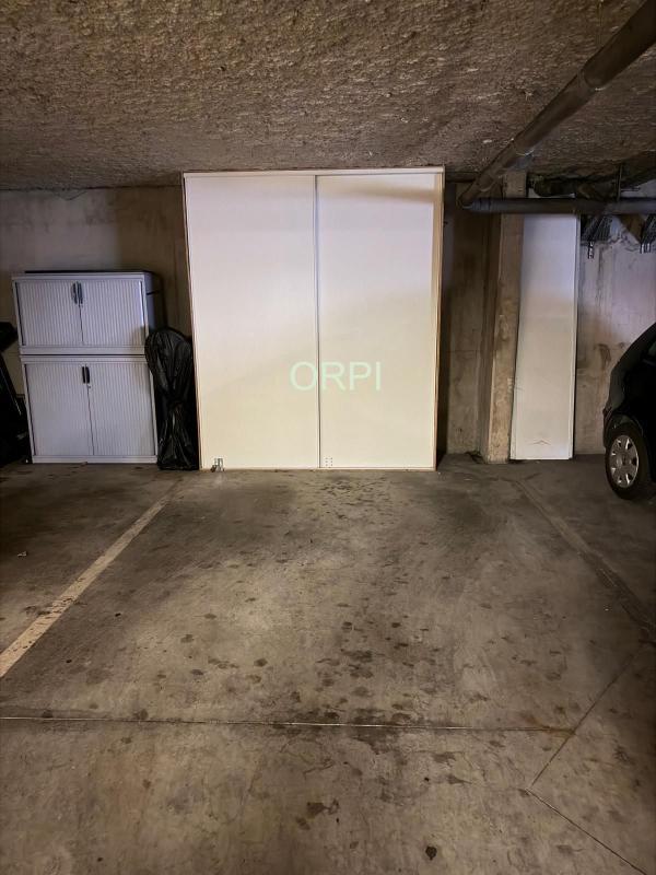 Studio - 30 m² - 1 pièce