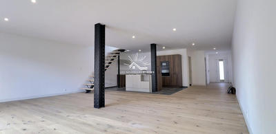 Maison - 159 m² - 5 pièces