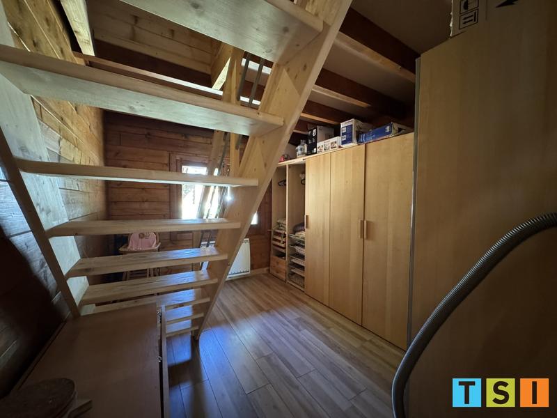 Maison - 187 m² - 11 pièces