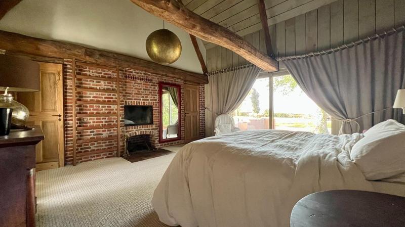 Maison - 500 m² - 15 pièces