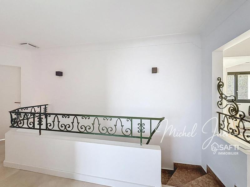 Appartement - 126 m² - 4 pièces