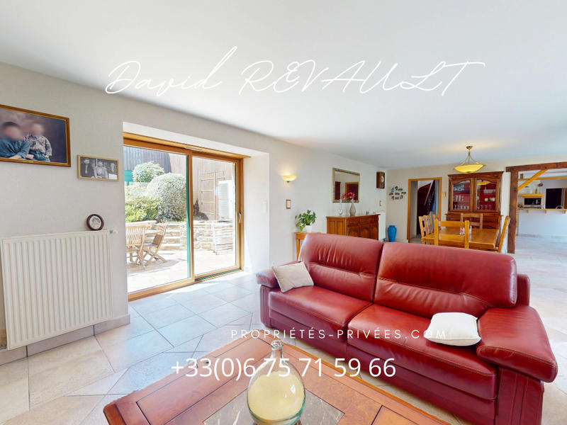 Maison - 210 m² - 8 pièces