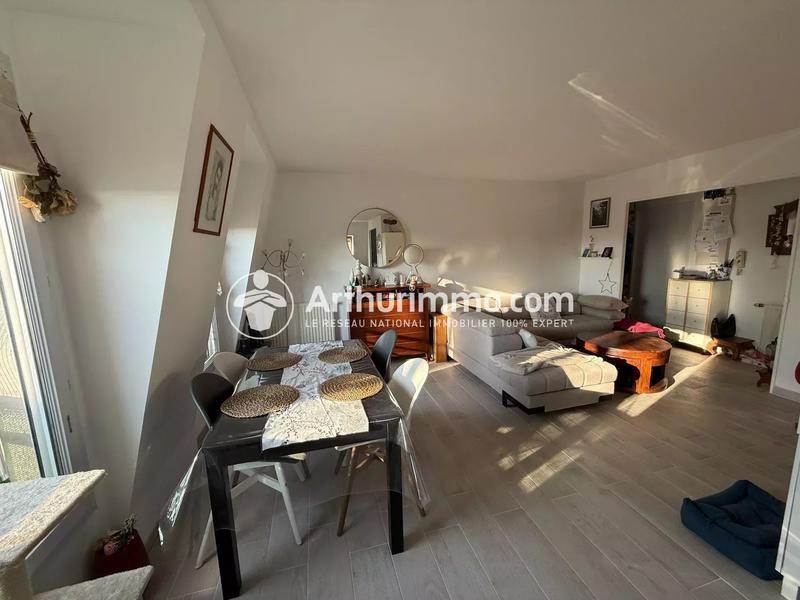 Appartement - 66 m² - 3 pièces