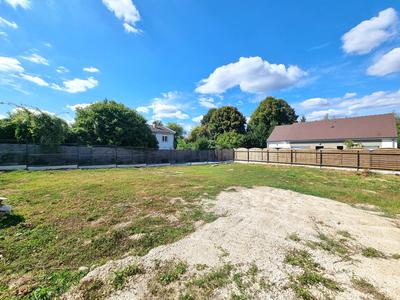 Terrain constructible - 340 m²