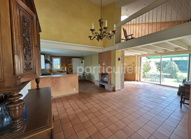 Maison - 144 m² - 8 pièces