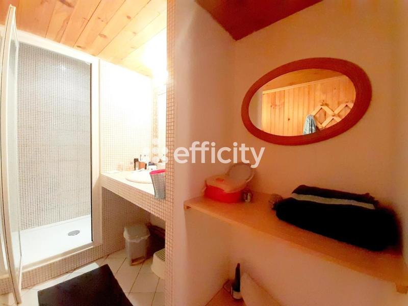 Maison - 319 m² - 10 pièces