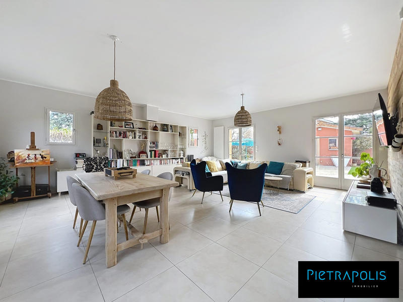 Maison traditionnelle - 178 m² - 5 pièces